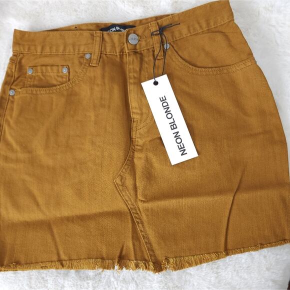 NEW Neon Blonde Tease High Waisted Distressed Jean Skirt in Wild Honey - Picture 3 of 10